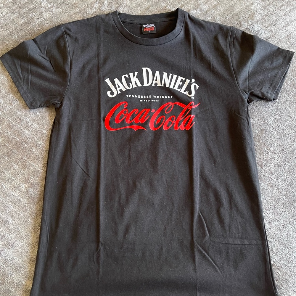 MED…Jack Daniel’s and Coca Cola t-shirt NWOT